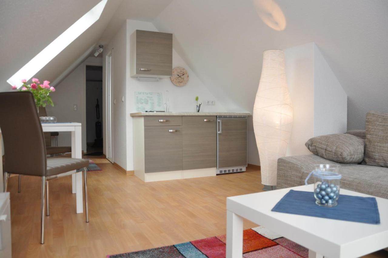 Ferienhaus Mueritzzauber / 1 Zimmer Dachgeschoss-Appartement Robel Exterior photo